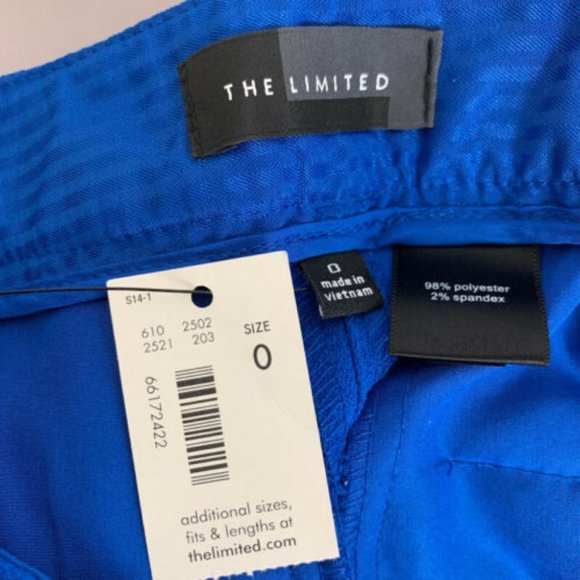 The Limited Blue Crepe Pleated Front Shorts - Picture 6 of 7